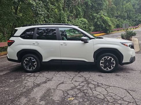 Certified 2026 Subaru Forester Premium AWD/4WD image 2