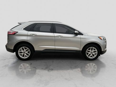 Certified 2023 Ford Edge SEL w/ Convenience Package AWD/4WD image 9