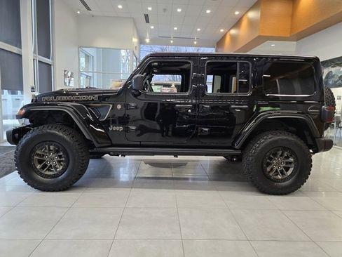 Used 2025 Jeep Wrangler Unlimited Rubicon 392 AWD/4WD image 29