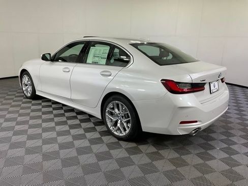 New 2025 BMW 330i xDrive Sedan w/ Convenience Package AWD/4WD image 4
