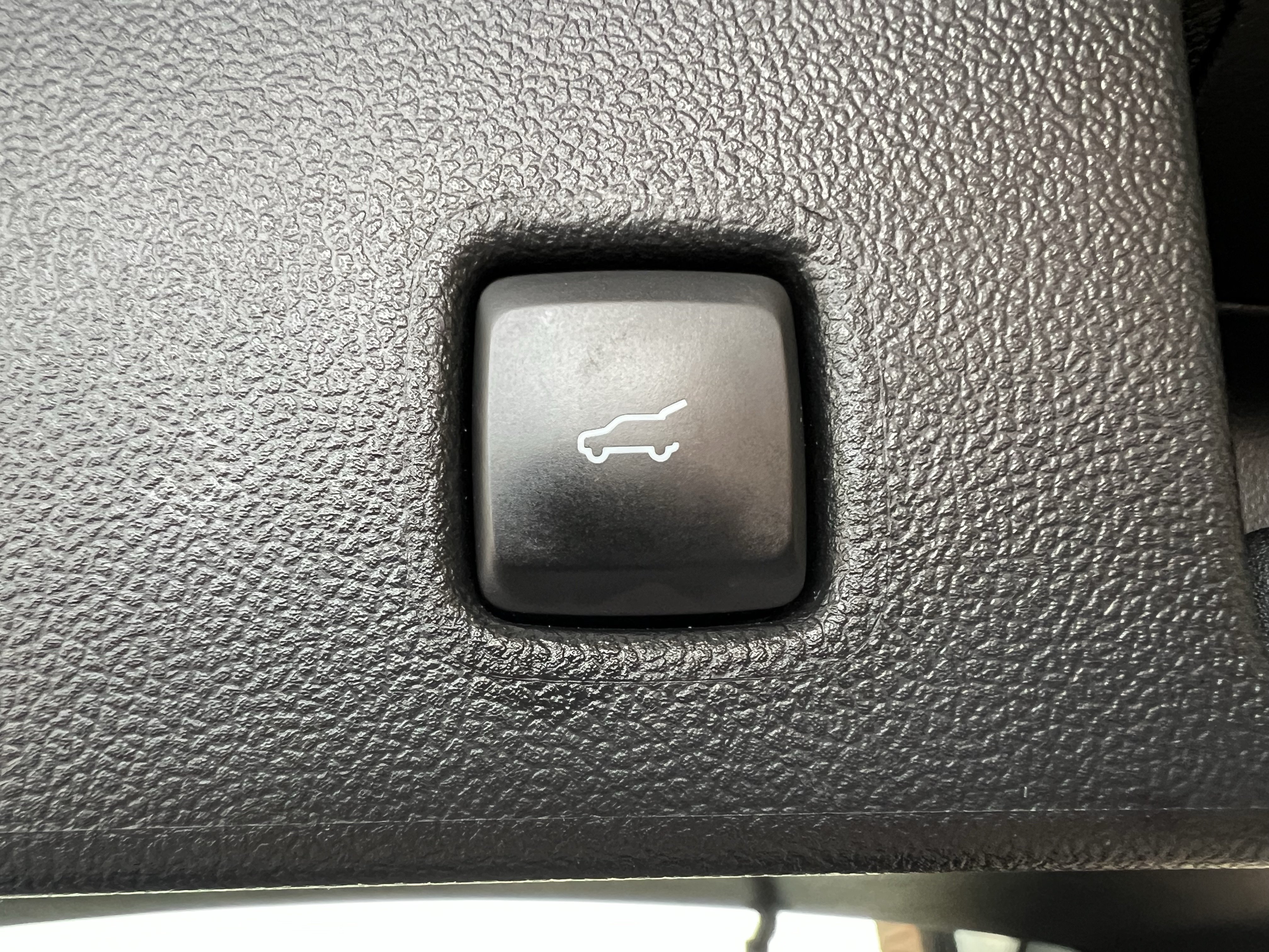 Used 2023 Ford Escape Platinum w/ Premium Technology Package AWD/4WD image 43
