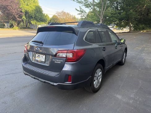 Used 2015 Subaru Outback 2.5i Premium AWD/4WD image 6