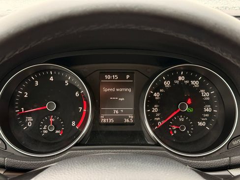 Used 2017 Volkswagen Passat 1.8T R-Line w/ R-Line Lighting Package FWD image 33