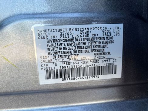 Used 2025 Nissan Sentra SV FWD image 28