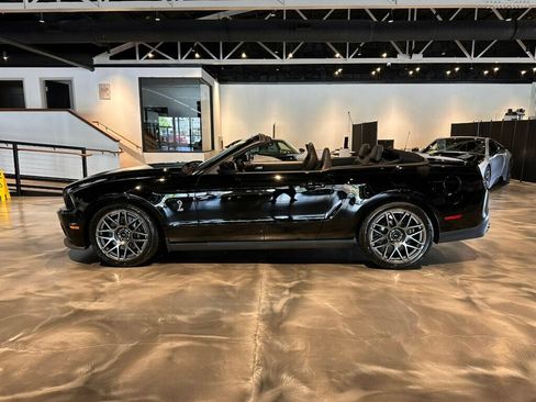 Used 2012 Ford Mustang Shelby GT500 w/ SVT Performance Pkg RWD image 3