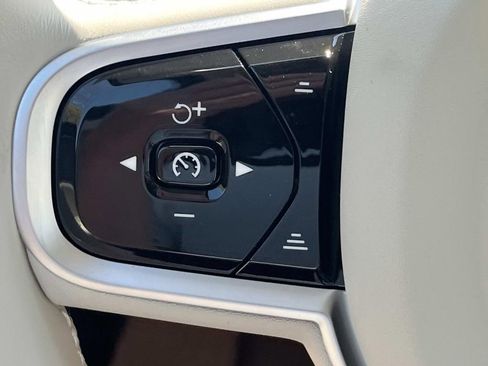 New 2026 Volvo XC90 T8 Ultra w/ Protection Package Premier AWD/4WD image 27
