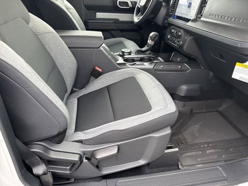 New 2026 Ford Bronco 2-Door w/ Sasquatch Package AWD/4WD image 14