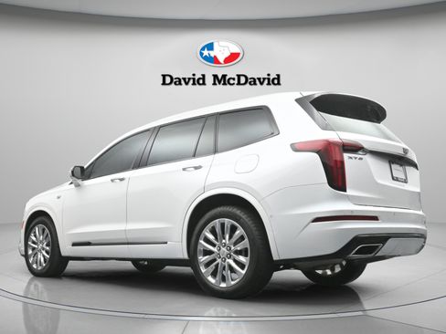 Used 2023 Cadillac XT6 Premium Luxury w/ Technology Package FWD image 38