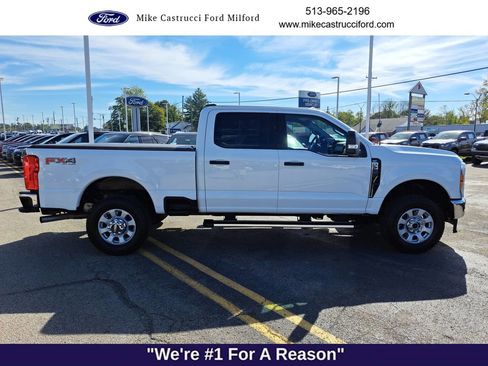 Certified 2024 Ford F250 XLT image 6
