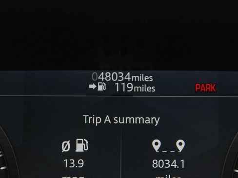 Used 2021 Land Rover Defender 110 SE image 33