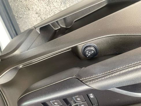 Used 2016 Cadillac SRX Performance AWD/4WD image 12