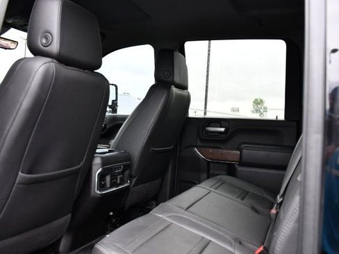 Used 2021 GMC Sierra 3500 Denali w/ Technology Package AWD/4WD image 27
