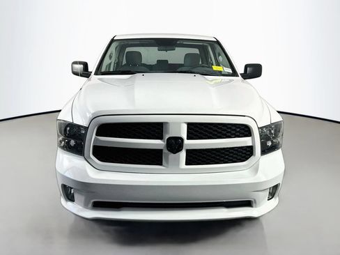 Used 2018 RAM 1500 Express RWD image 2