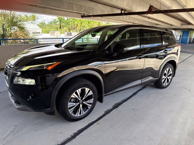 Used 2021 Nissan Rogue SV FWD image 1