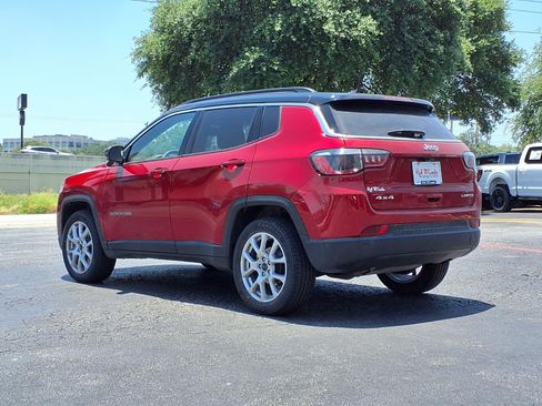 Used 2025 Jeep Compass Limited AWD/4WD image 7