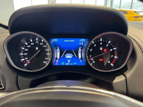 Used 2019 Maserati Levante image 44