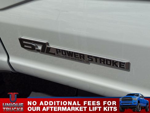 Used 2025 Ford F350 Lariat w/ Black Appearance Package image 10