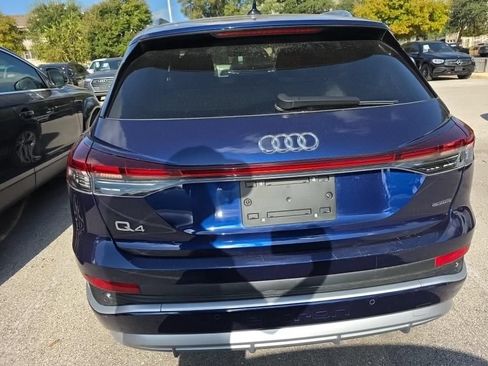 Used 2023 Audi Q4 e-tron Premium Plus w/ Premium Plus AWD/4WD image 3