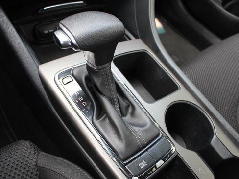 Used 2020 Kia Optima LX FWD image 28