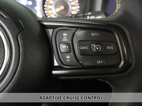 Used 2024 Jeep Wrangler Unlimited Sport AWD/4WD image 3