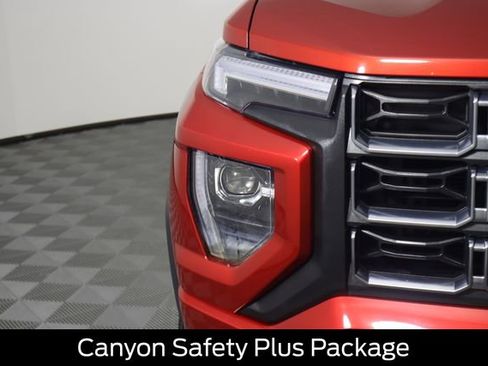 Used 2024 GMC Canyon AT4 w/ AT4 Premium Package AWD/4WD image 18