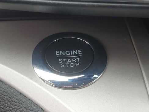 Certified 2023 Ford Explorer XLT w/ Equipment Group 202A AWD/4WD image 20