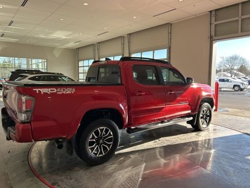 Used 2021 Toyota Tacoma 4x4 Double Cab image 7