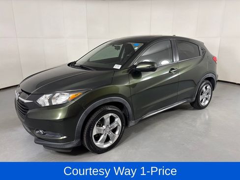 Used 2017 Honda HR-V EX image 5