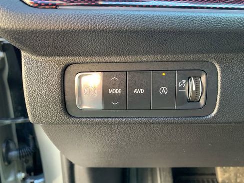 Used 2026 Chevrolet Traverse RS image 29