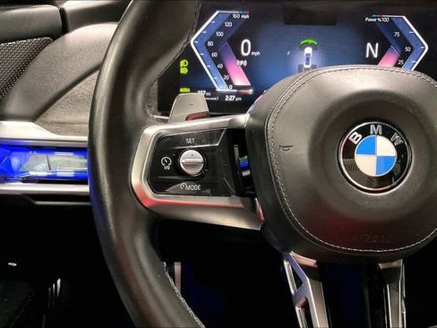 Used 2024 BMW 740i xDrive w/ Premium Package AWD/4WD image 19