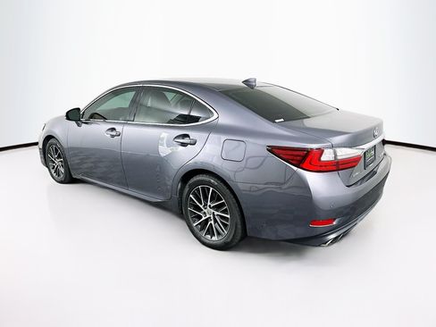 Used 2017 Lexus ES 350 w/ Luxury Package FWD image 5