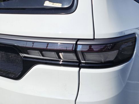 New 2026 Jeep Grand Wagoneer Limited image 9