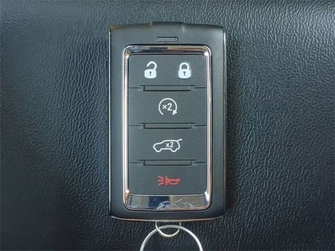 Used 2024 Jeep Grand Cherokee L Limited w/ Black Appearance Package image 37