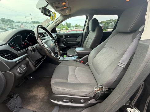 Used 2016 Chevrolet Traverse LT FWD image 22