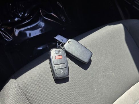 Used 2024 Toyota Tacoma TRD Sport image 18