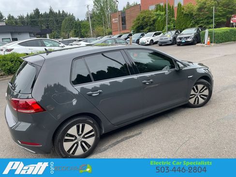 Used 2019 Volkswagen e-Golf SE w/ Driver Assistance Package FWD image 11