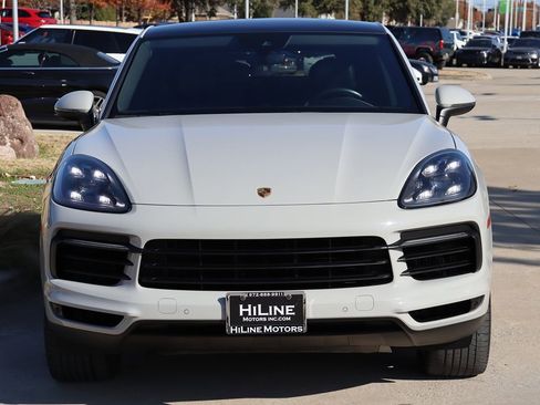 Used 2021 Porsche Cayenne Coupe image 3