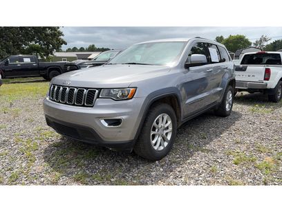 Used 2021 Jeep Grand Cherokee Laredo