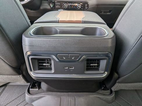 Used 2023 Chevrolet Silverado 1500 High Country w/ High Country Premium Package image 35