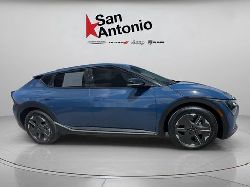 Used 2025 Kia EV6 Light RWD image 17