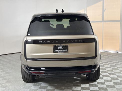 New 2026 Land Rover Range Rover SE image 4