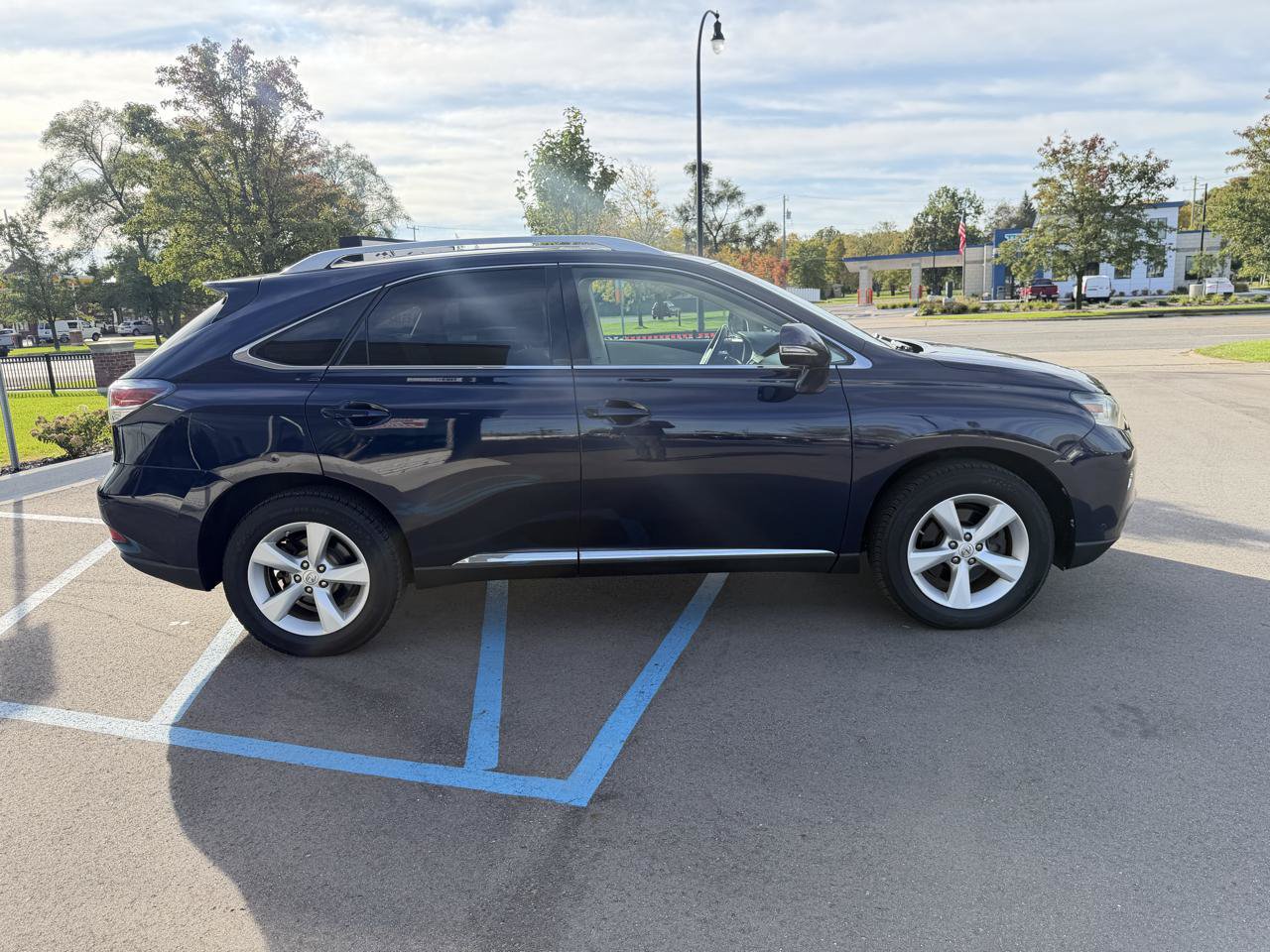 Used 2013 Lexus RX 350 AWD w/ Premium Pkg image 4