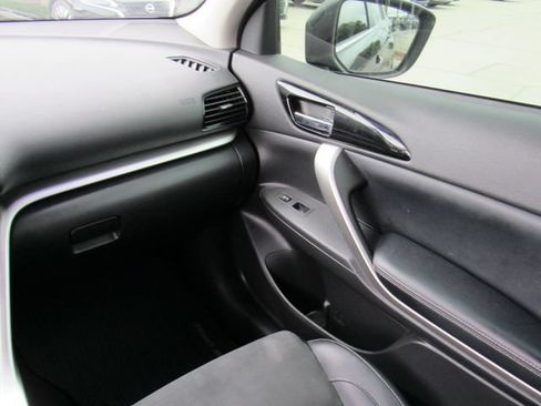 Used 2024 Mitsubishi Eclipse Cross SE AWD/4WD image 21