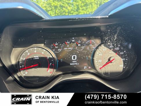 Used 2018 Chevrolet Camaro LT RWD image 28