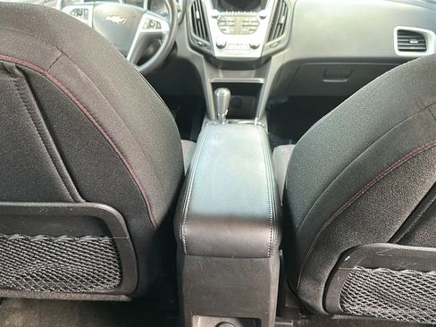 Used 2017 Chevrolet Equinox LT w/ Convenience Package image 29