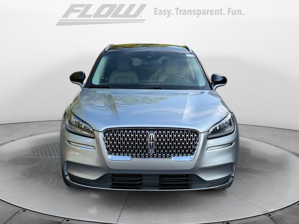 Used 2022 Lincoln Corsair FWD w/ Premium Package image 3