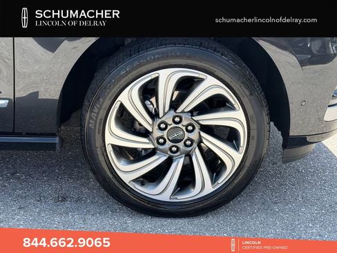 Certified 2022 Lincoln Navigator Reserve RWD image 9