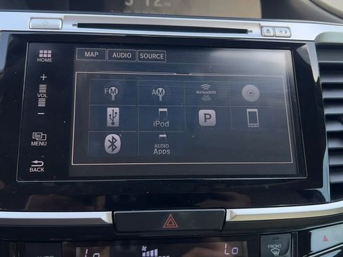 Used 2016 Honda Accord EX-L image 45