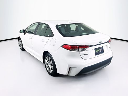 Used 2024 Toyota Corolla LE FWD image 5
