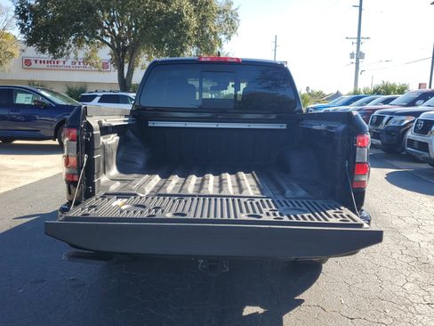 Used 2024 Nissan Frontier SV w/ SV Convenience Package image 9